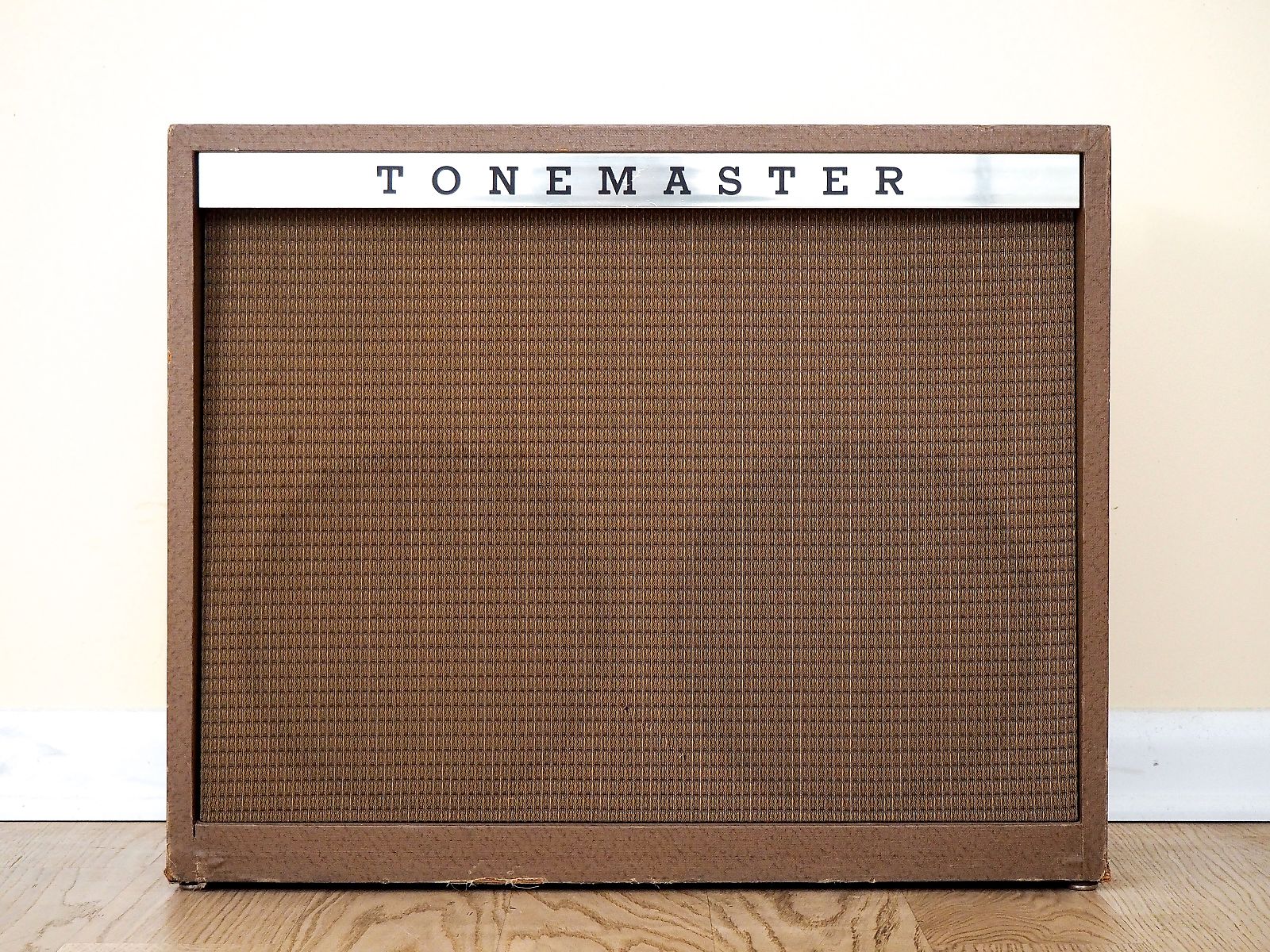 Tonemaster guitars and amplifiers Jedistar